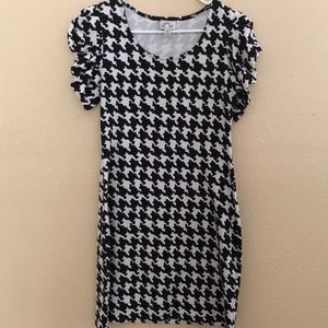 Houndstooth print dress